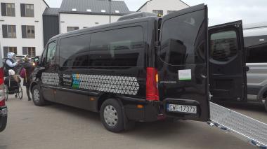 Gmina z nowym busem dla osób z niepełnosprawnościami