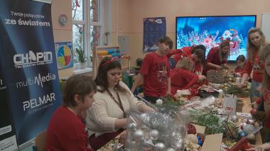 Wspólnie tworzyli świąteczne stroiki