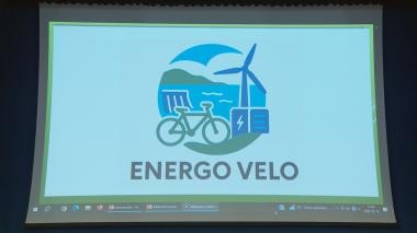 Rowerem wokół Jeziora Żarnowieckiego