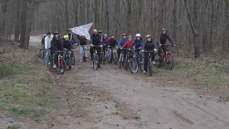 Leśny trening rowerowy w wejherowskich lasach