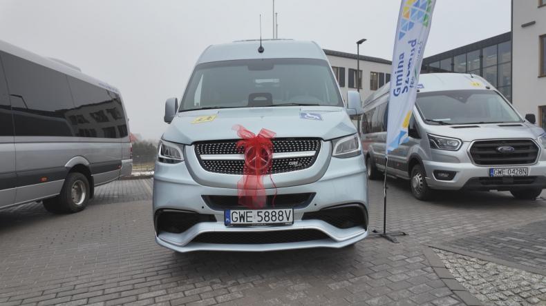 Nowoczesny autobus zmienia codzienność dzieci