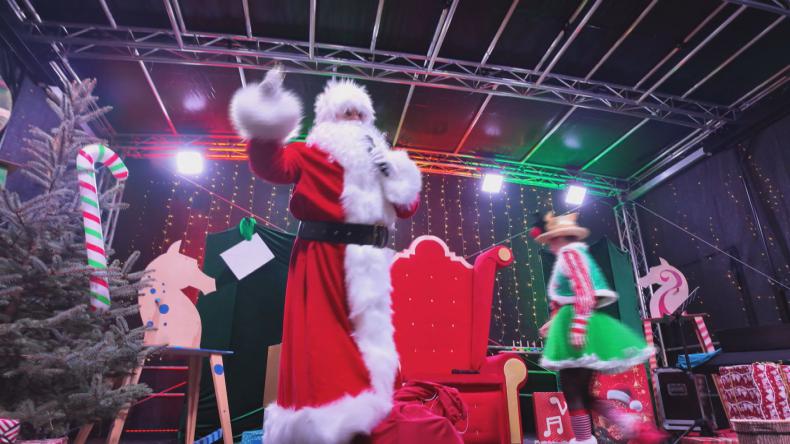 Na wejherowskim rynku czuć świąteczny klimat