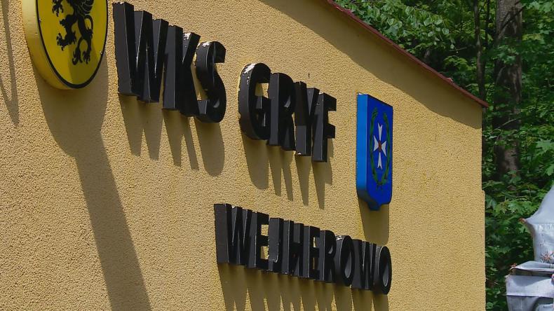 Piłkarze wracają na murawę