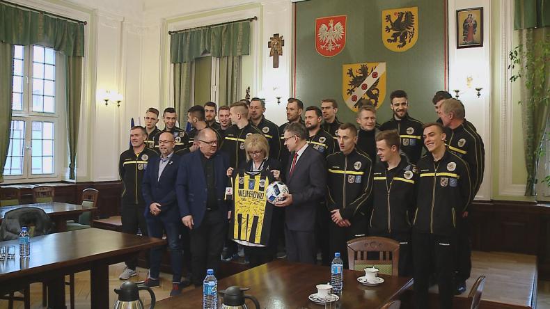 Gryf czeka na Raków