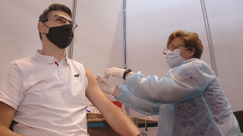 Na szczepienie przyjdź punktualnie