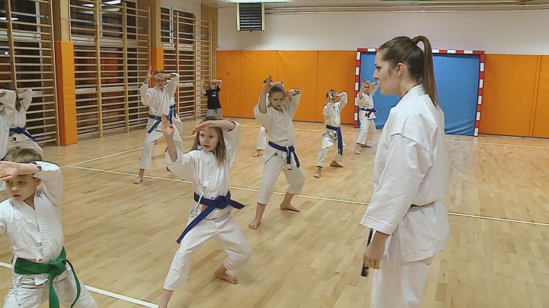 Słaba płeć tylko w teorii