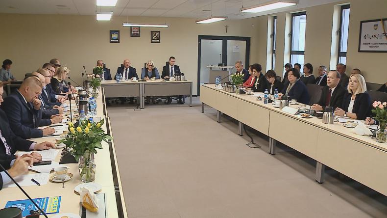 W Redzie podjęli ponad pół tysiąca uchwał