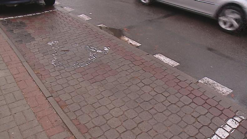 Inwalidzi za parking też muszą płacić