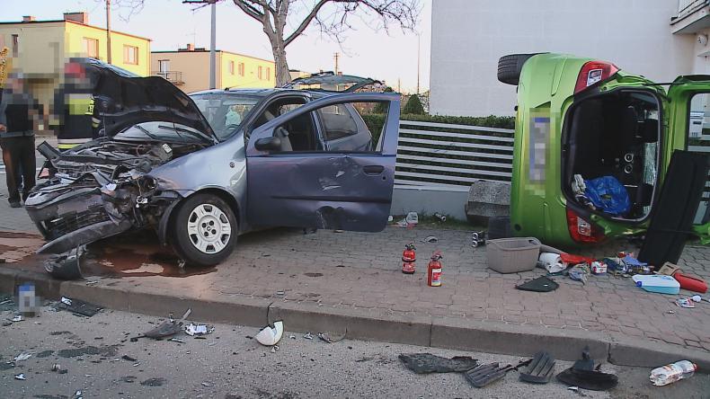 Zderzenie dwóch aut w Rumi