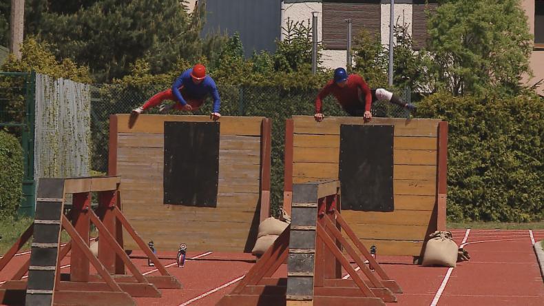 Strażacy sprawdzają się w sporcie