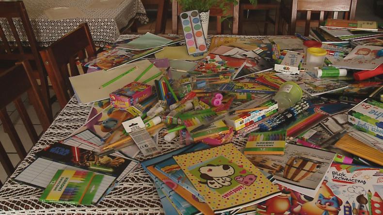 Rząd da książki,  „Zeszyt dla Uczniaka” dadzą dobrzy ludzie