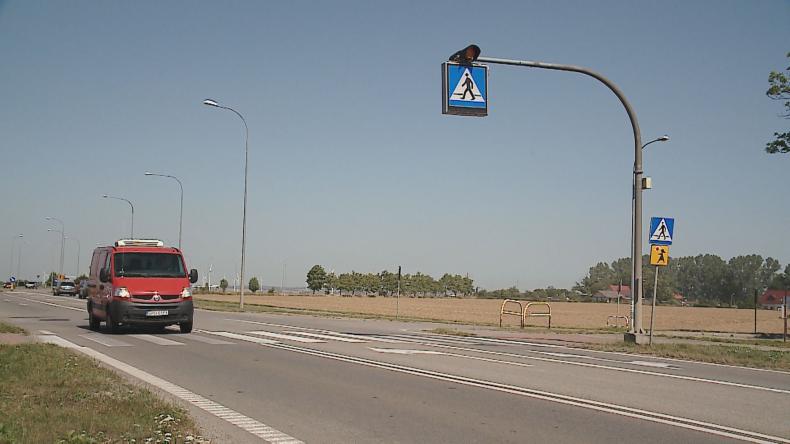 Nareszcie staną światła na krzyżówce w Celbowie