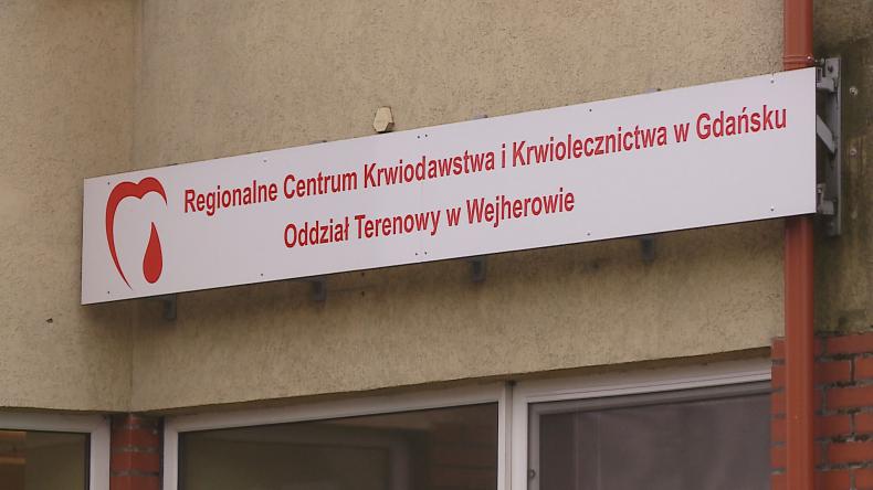 Pierwsi ozdrowieńcy oddają osocze w Wejherowie