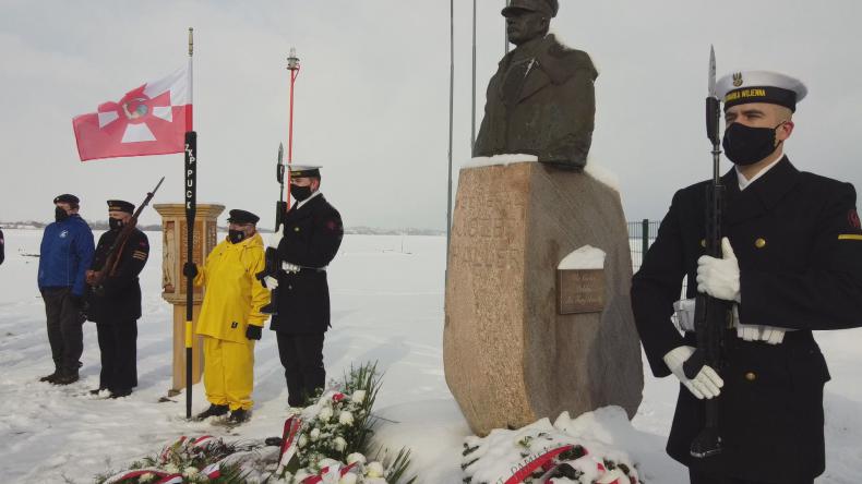 W Pucku świętowano 101. rocznicę Zaślubin Polski z Morzem