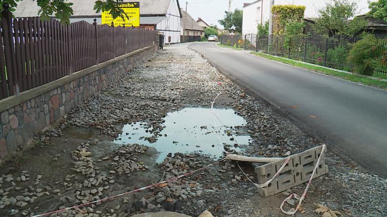 Droga w Darzlubiu wciąż bez odbioru