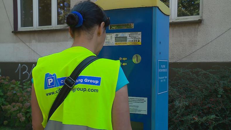 Abonament na parkowanie i 15 minut darmowego postoju w Pucku