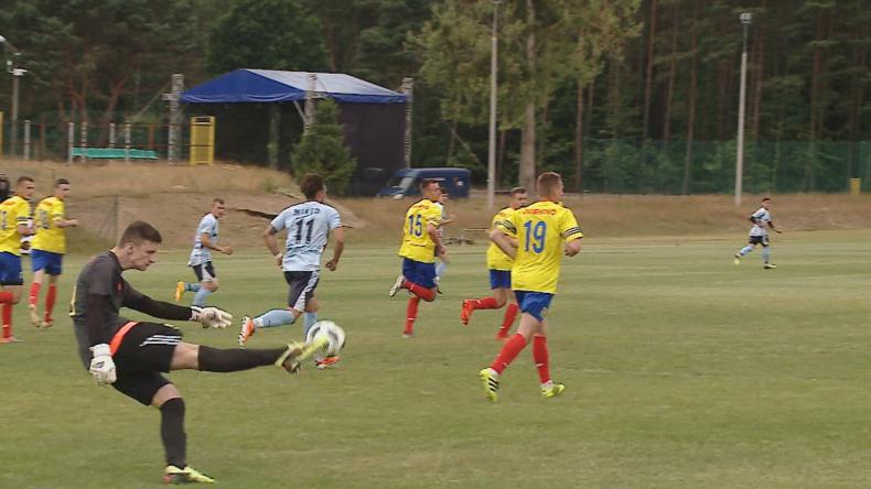 Derby dla Wikędu. Luzinianie z nowym trenerem