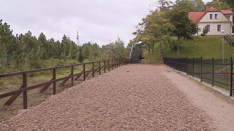 Jastrzębia Góra odtwarza historyczne przejście koroną klifu