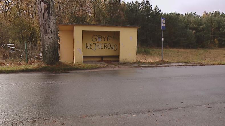 Brak "zebry" naraża na niebezpieczeństwo uczniów w Bieszkowicach