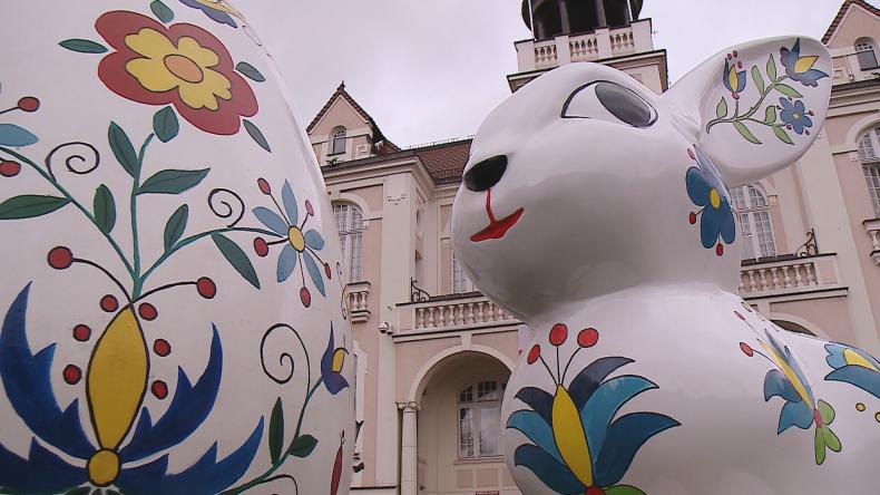 Kaszubska pisanka stanęła na wejherowskim rynku