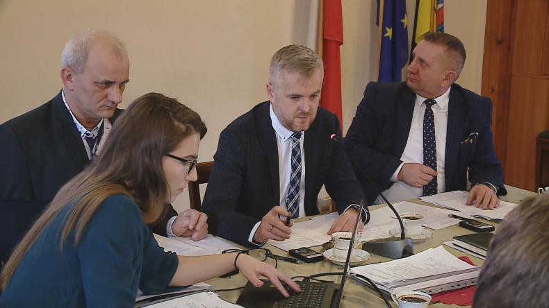 Radni przeznaczyli 3 miliony na drogi w gminie Luzino