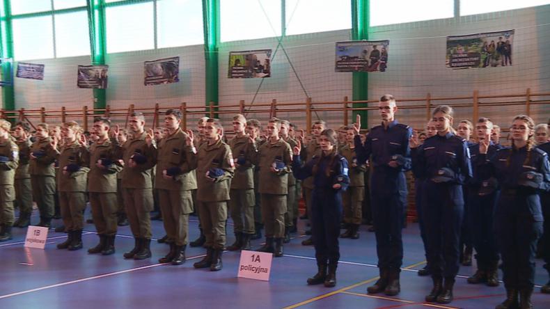 Redzka szkoła zacieśnia współpracę z policją