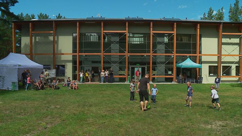 Pomagają niepełnosprawnym, mimo że wciąż brakuje chętnych do kompletu