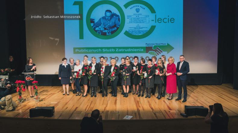 Od stu lat pomagają znaleźć pracę