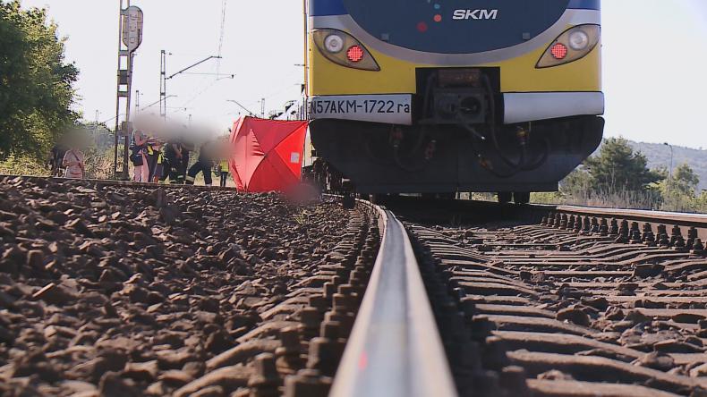 Mężczyzna potrącony przez dwa pociągi w Redzie