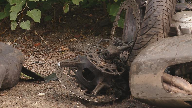 „Czołówka” motocyklisty z ciężarówką