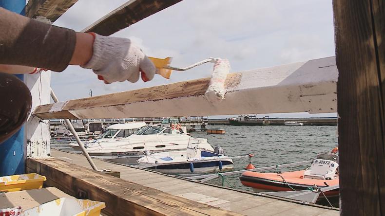 Wspólnie pomalowali molo