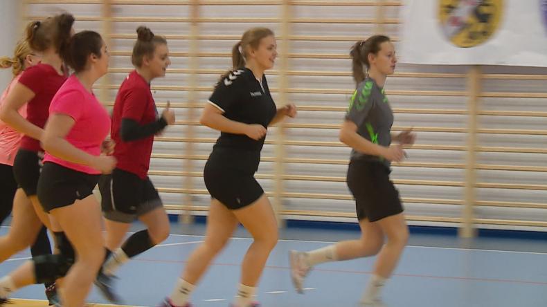 W Wejherowie płeć piękna też gra w szczypiorniaka