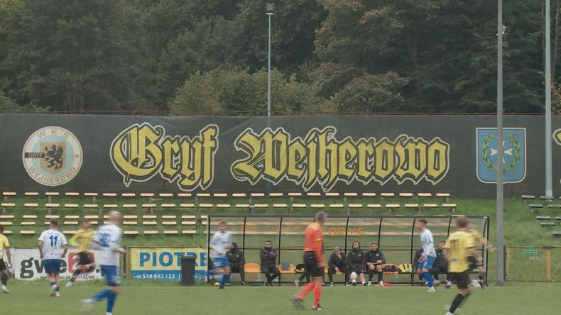 Gryf wygrał z faworytem rozgrywek