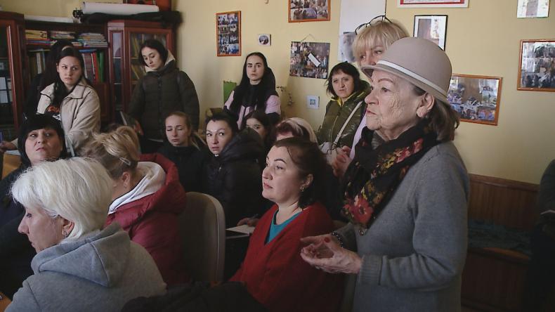 Uczą uchodźców języka polskiego