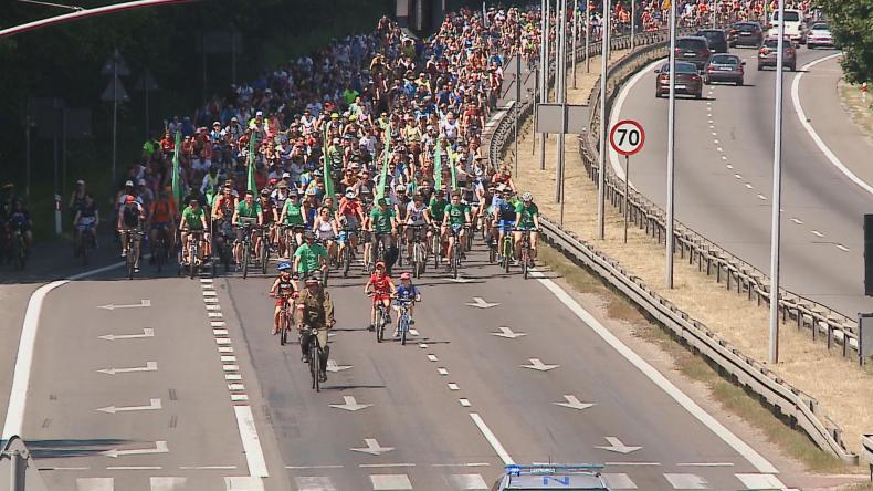 Tysiące cyklistów zamanifestowali rowerowy styl życia