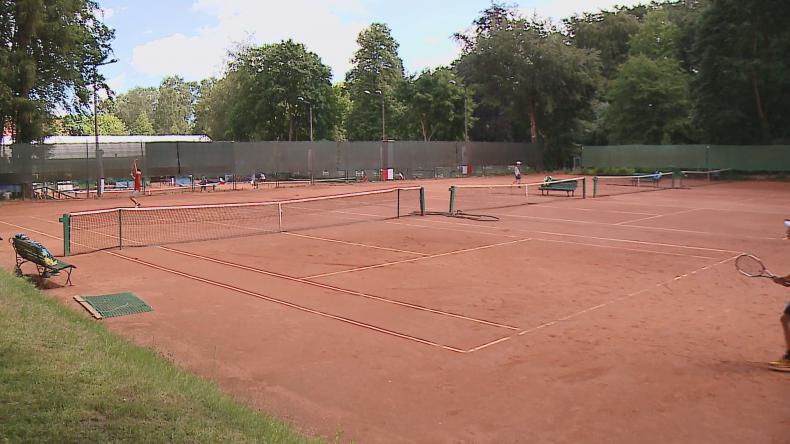 Tenisiści ponownie przypomnieli przedwojenną tradycję