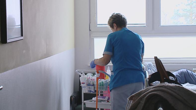Likwidują liczbę łóżek w szpitalach przez brak pielęgniarek