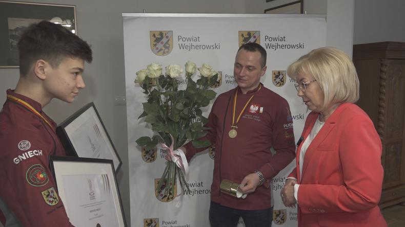 Spotkanie z mistrzami carvingu