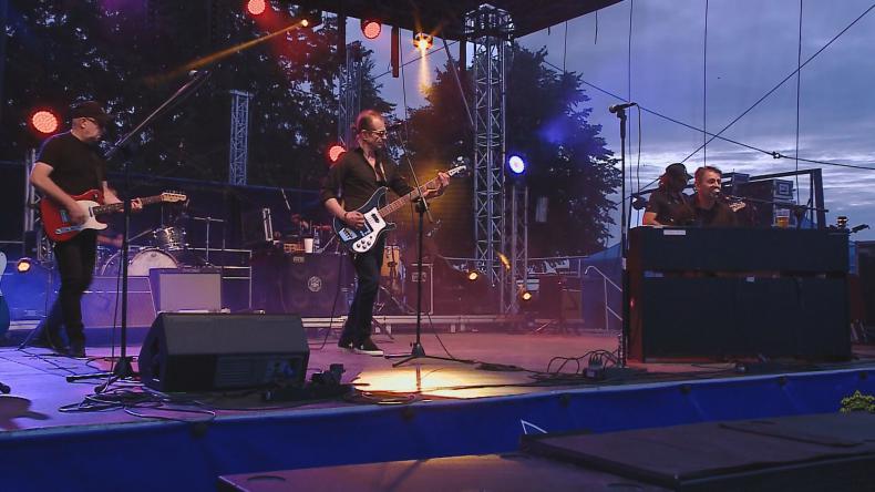 Rockowe brzmienia wypełniły pucką Zieloną Plażę