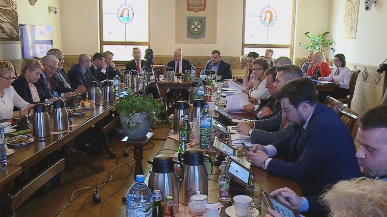 Radni zdecydowali – wejherowianie zapłacą więcej za śmieci