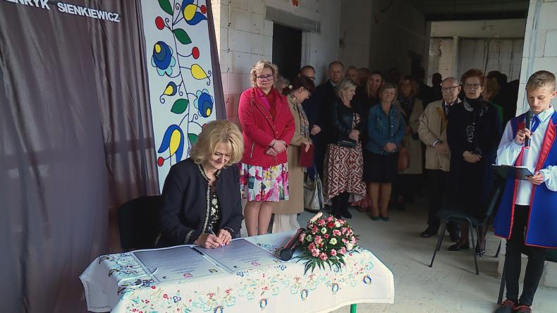 Rozbudowa szkoły w Niepoczołowicach