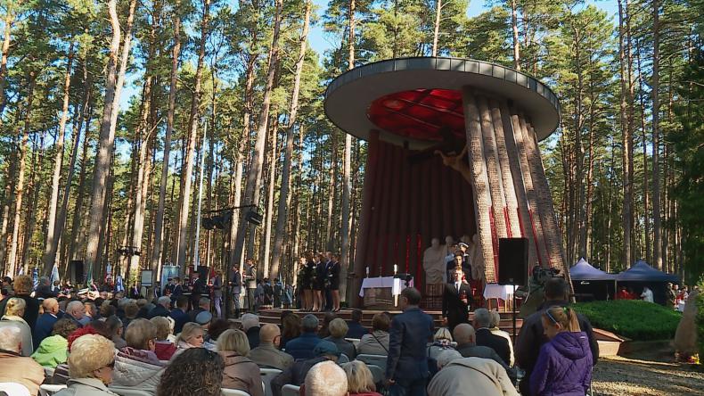 Uroczystości w lasach piaśnickich