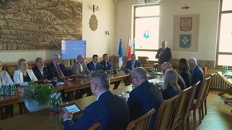 Zmiany w budżecie i apel do starosty na miejskiej sesji