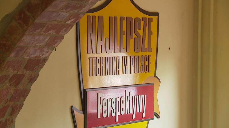 Historyczny ranking dla redzkiej szkoły