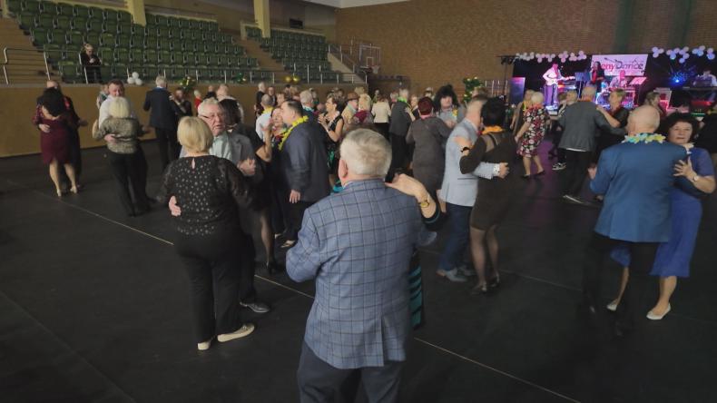 Seniorzy bawili się na balu