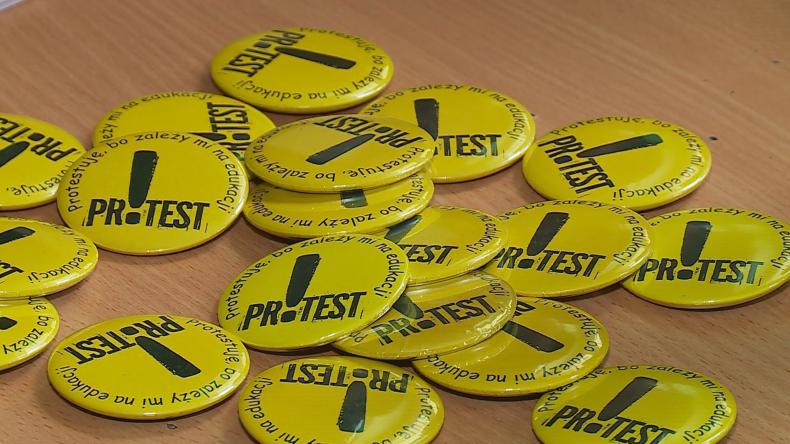 Nauczyciele rozpoczęli ogólnopolski strajk