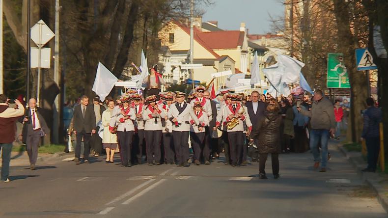 "Szczygiełki" z Poniatowa ze Statuetką Złocistego Żagla