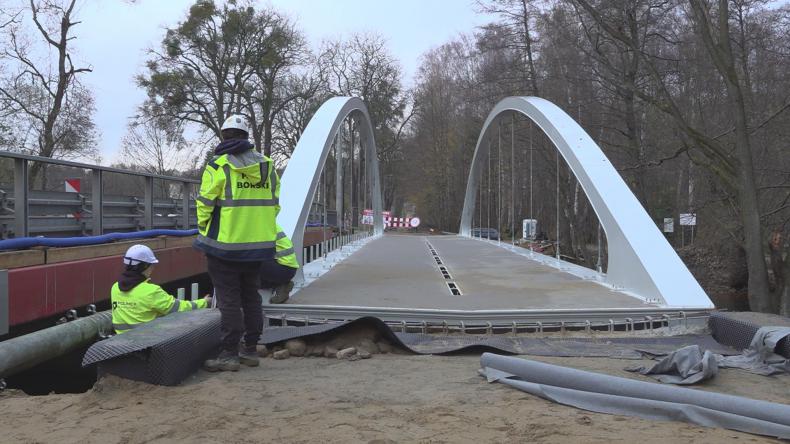 Nowa kładka na ul. Ofiar Piaśnicy
