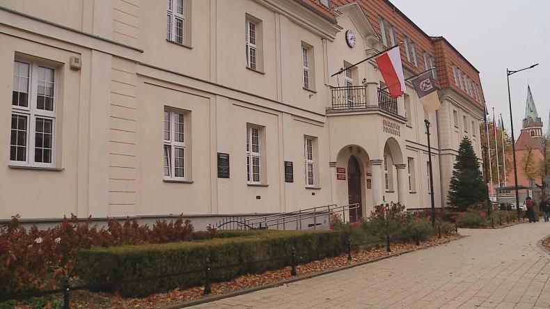 Propagowali symbole ugrupowań nazistowskich na budynkach