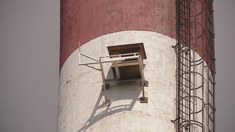 Sokoły mogą znaleźć schronienie na redzkim kominie